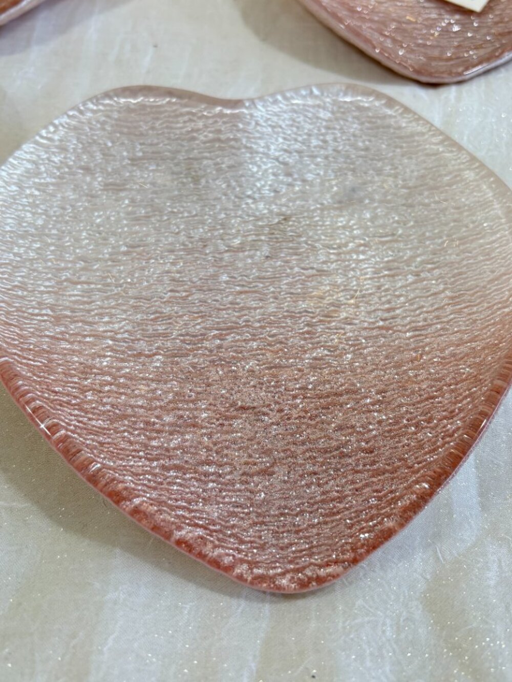 Brand New Pink Valentine Love Appetizer Heart Plates Set of 4 New - Picture 6 of 7